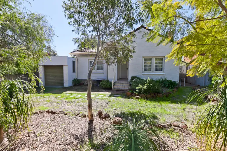 16 Nash Street, Daglish WA 6008
