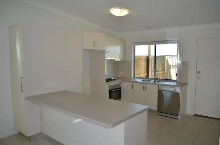 Third view of Homely unit listing, 18/8 Hillcrest Street, Emerald QLD 4720