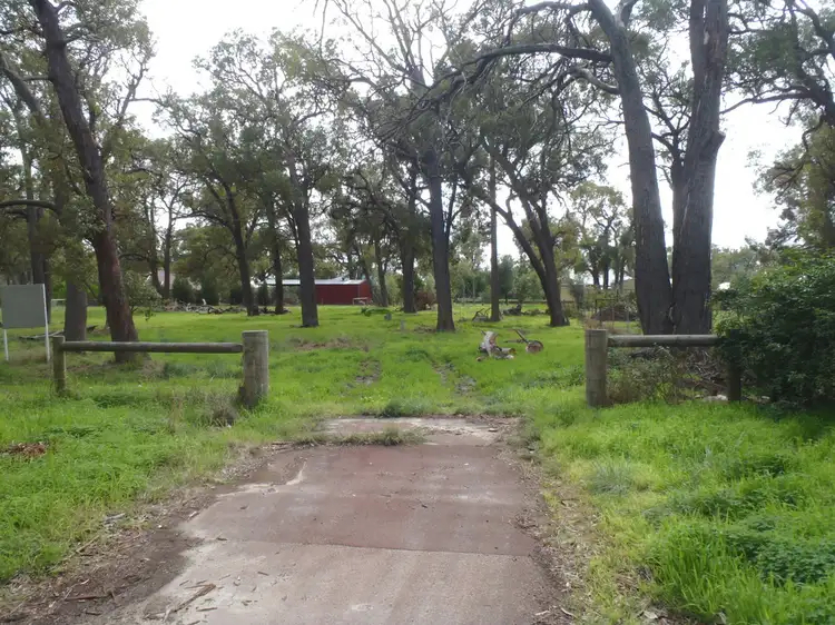 116 Cardup Siding Road, Byford WA 6122