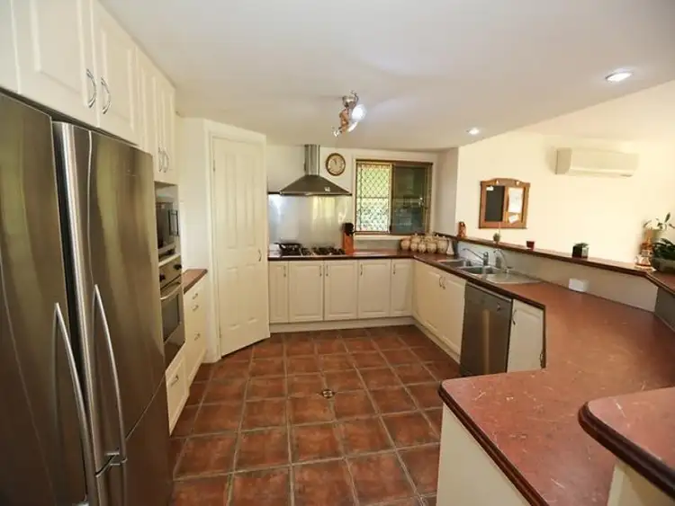 Third view of Homely house listing, 5 James Court, Telina QLD 4680