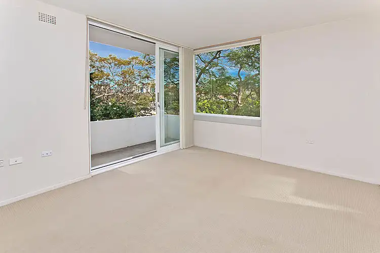 Fifth view of Homely studio listing, 3/1 Spruson Street, Neutral Bay NSW 2089