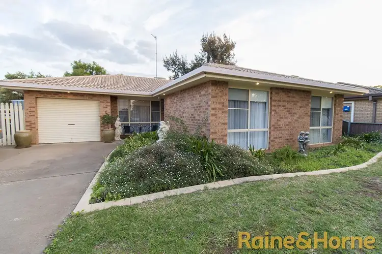 38 Chifley Drive, Dubbo NSW 2830