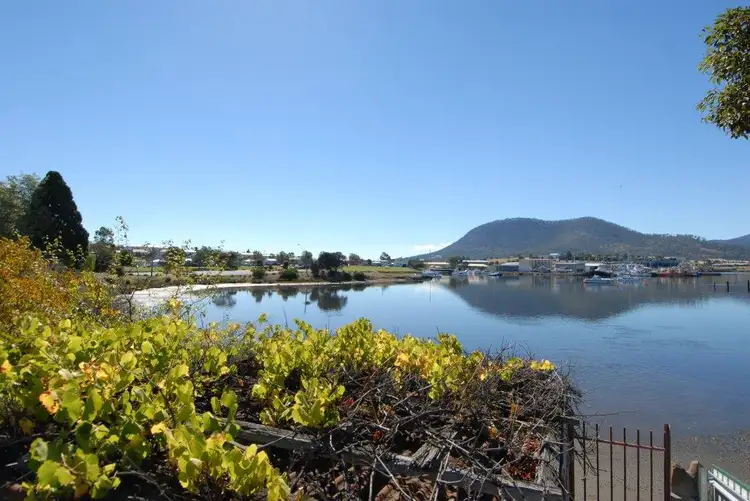 69A Gepp Parade, Derwent Park TAS 7009