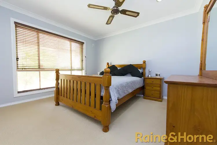 Sixth view of Homely house listing, 7 O'Connor Place, Dubbo NSW 2830