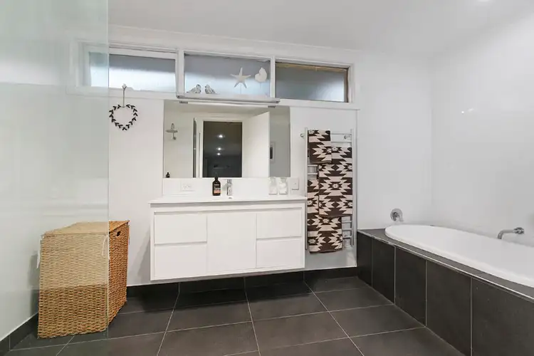 Fifth view of Homely house listing, 10 Longbourne Avenue, Notting Hill VIC 3168