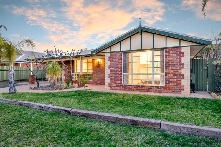 1 Crowley Gardens, Somerville WA 6430