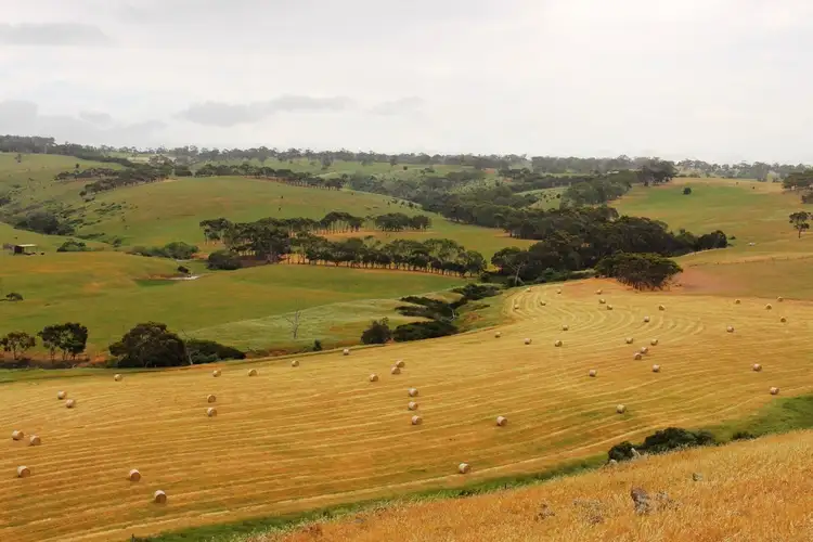 5 & 101 Glenford Gully Road, Middleton SA 5213