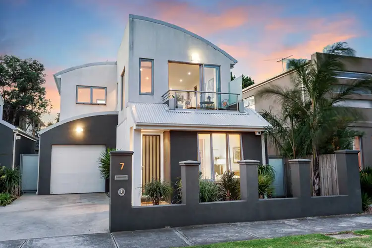 7 Correa Street, Altona VIC 3018