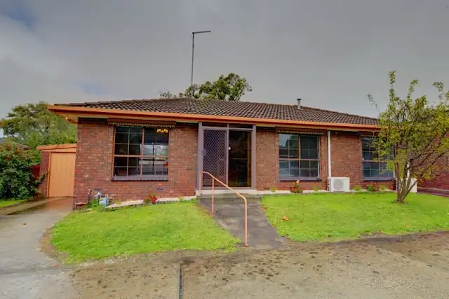 9/106 Burnbank Street, Lake Wendouree VIC 3350