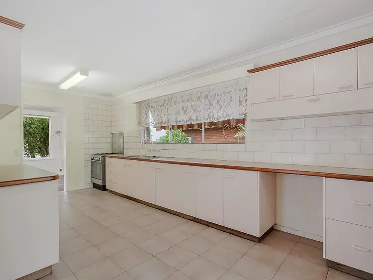 Fifth view of Homely house listing, 38 Cockman Way, Orelia WA 6167