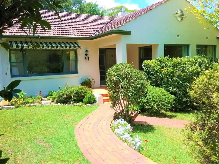 Second view of Homely house listing, 3 Lynn Ridge Ave, Gordon NSW 2072