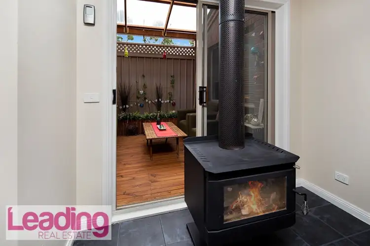 Fifth view of Homely house listing, 3 Xavier Court, Sunbury VIC 3429