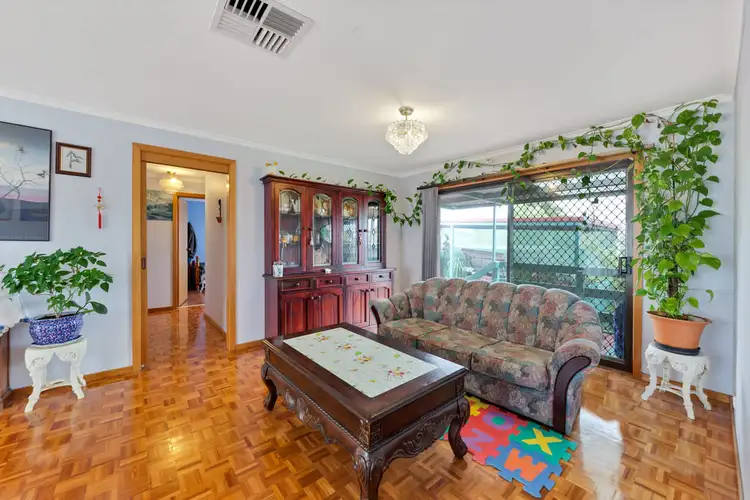 Fifth view of Homely house listing, 62 Georgette Crescent, Endeavour Hills VIC 3802