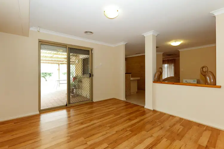 10 Moose Close, Beechboro WA 6063