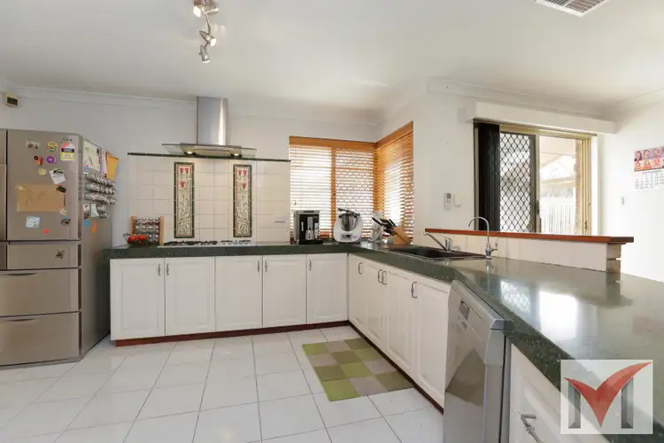 Sixth view of Homely house listing, 2 Eloure Place, Willetton WA 6155