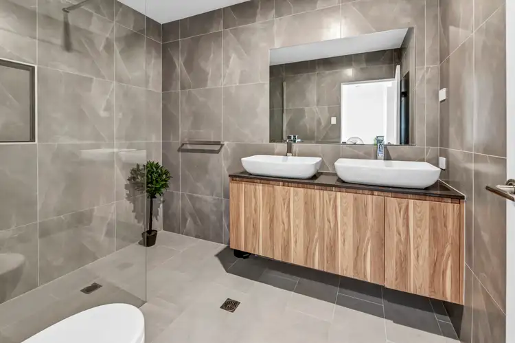 Fourth view of Homely house listing, 4/5 Enid Avenue, Southport QLD 4215