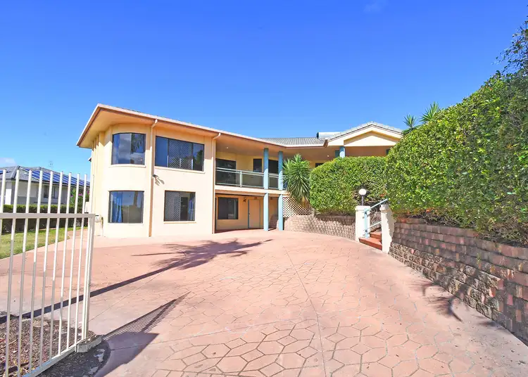 100 Christensen Street, Urraween QLD 4655