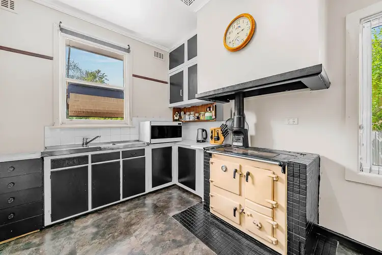 Fifth view of Homely house listing, 5 Felicia Grove, Forest Hill VIC 3131