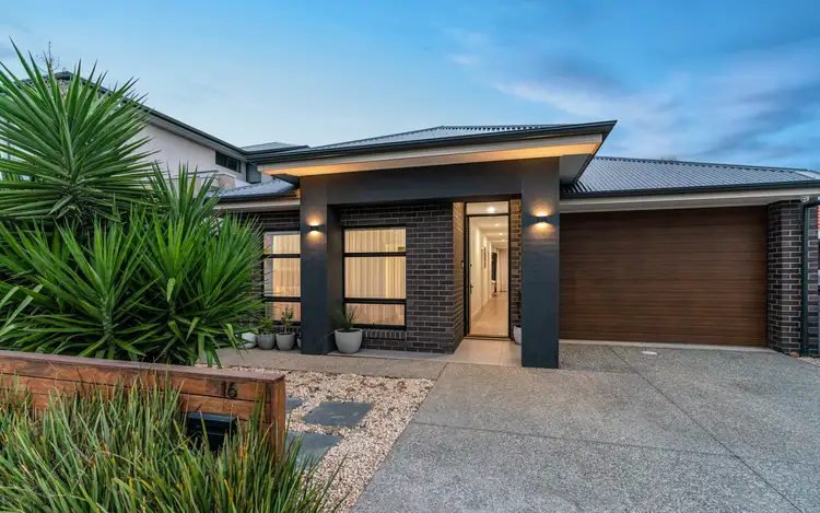 16 Laverack Road, North Plympton SA 5037