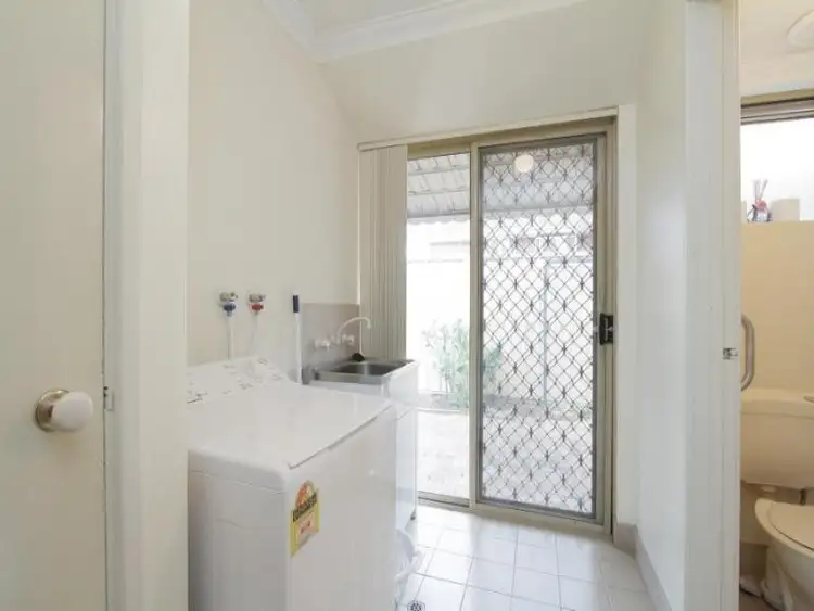 Fifth view of Homely villa listing, 4/208 Burslem Drive, Maddington WA 6109