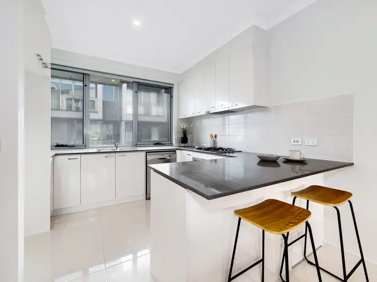 Fifth view of Homely townhouse listing, 5 Lofty Court, Officer VIC 3809