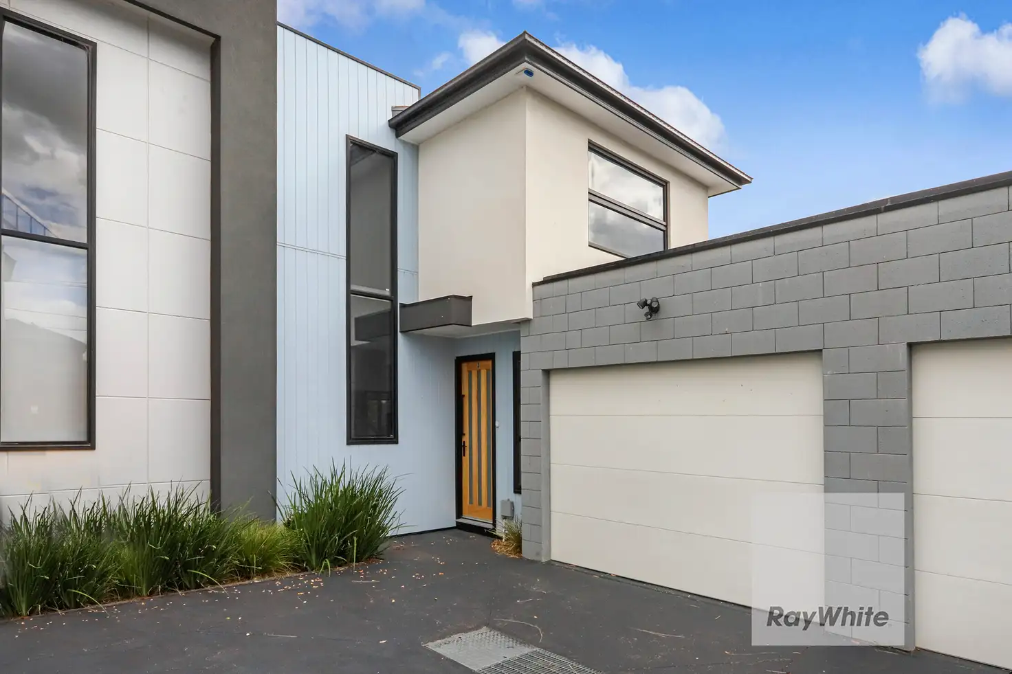 Main view of Homely townhouse listing, 3/25 Birch Avenue, Tullamarine VIC 3043