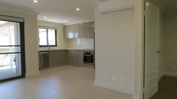 Sixth view of Homely unit listing, 17/5 Kalamunda Road, Kalamunda WA 6076