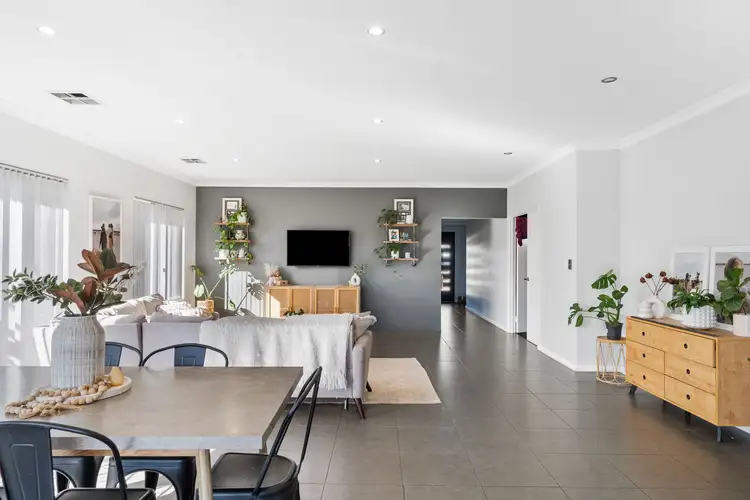 124 Tourmaline Boulevard, Byford WA 6122