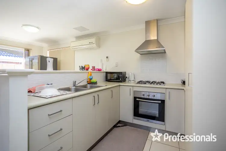 Third view of Homely house listing, 5/10 Delamere Way, Camillo WA 6111