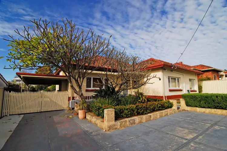 36 Holman Street
