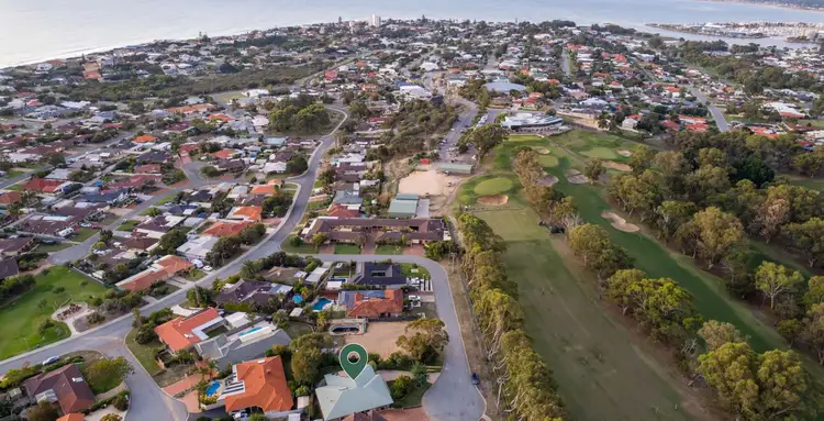 Fifth view of Homely house listing, 4 Kilkenny Gardens, Halls Head WA 6210