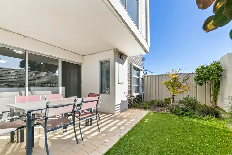 1/6 Barnong Lookout, Beeliar WA 6164