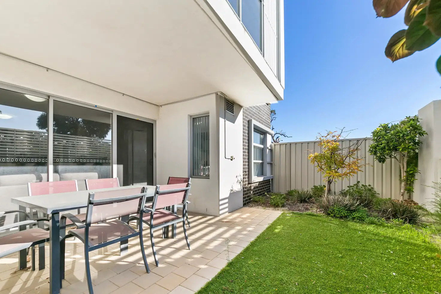 Main view of Homely unit listing, 1/6 Barnong Lookout, Beeliar WA 6164