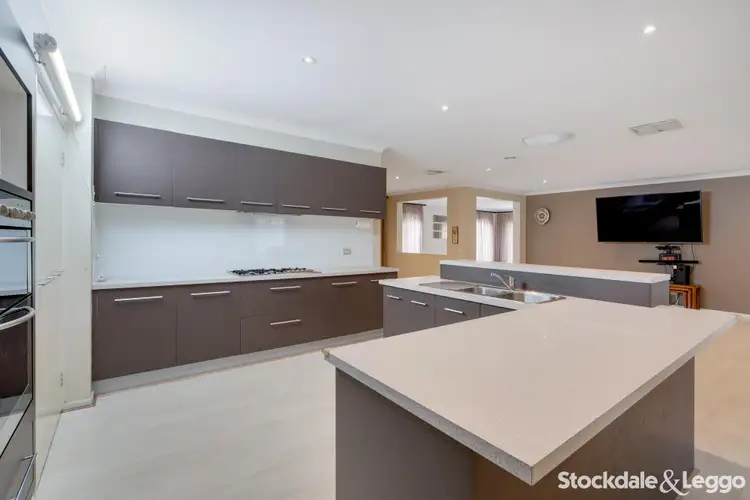 Third view of Homely house listing, 2 Berrima Close, Craigieburn VIC 3064
