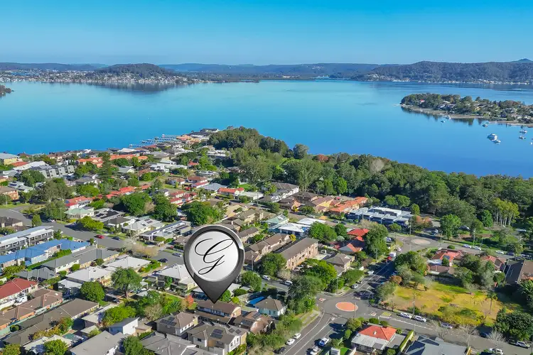 2/19 Adelaide Street, East Gosford NSW 2250