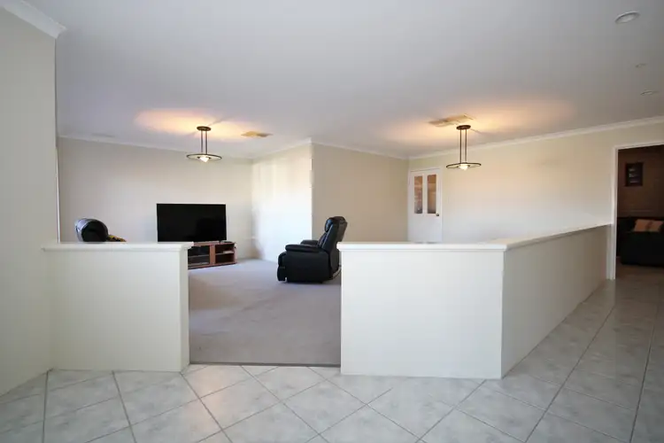 Fifth view of Homely house listing, 7 Strattimore Place, Australind WA 6233