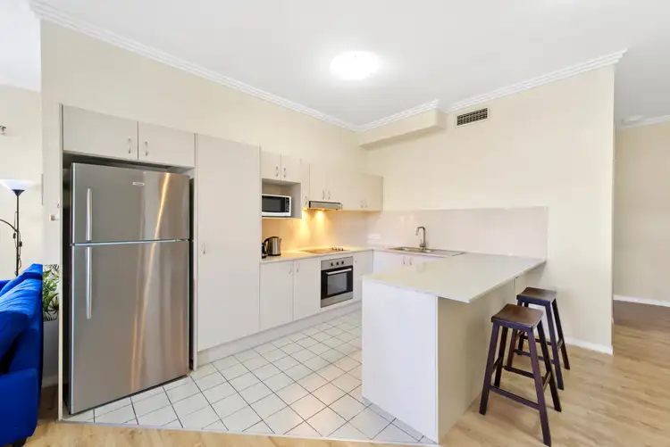 Third view of Homely unit listing, 2/6-10 Rose Street, Southport QLD 4215