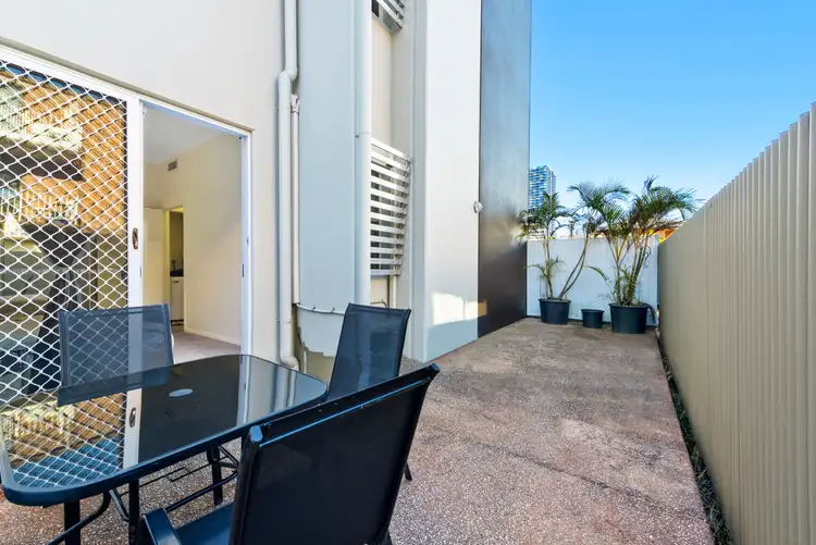 Fifth view of Homely unit listing, 2/6-10 Rose Street, Southport QLD 4215