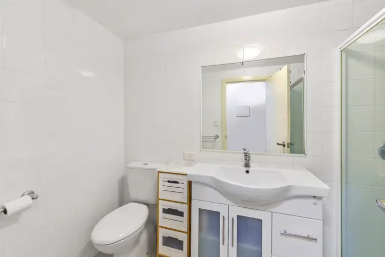 Sixth view of Homely unit listing, 2/6-10 Rose Street, Southport QLD 4215