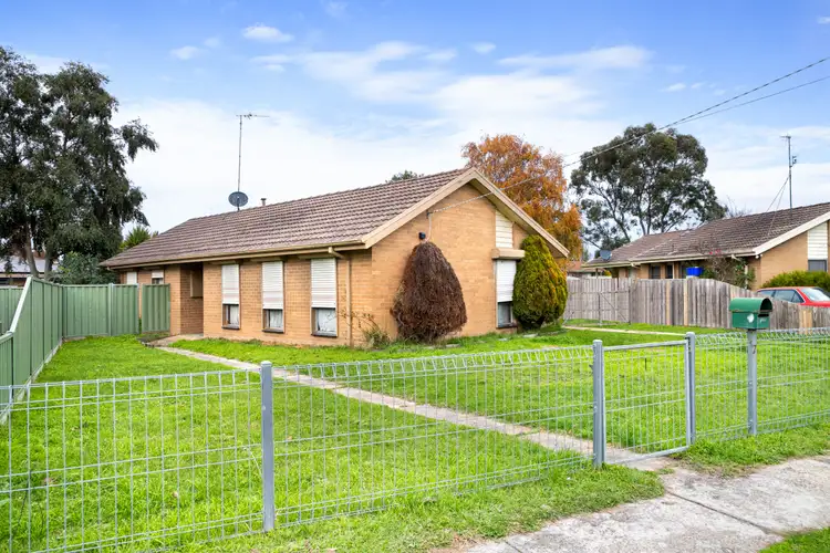 7 Leawarra Crescent, Delacombe VIC 3356