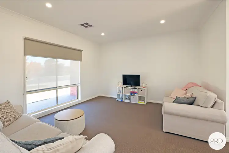 Fifth view of Homely house listing, 1 Kensington Court, Irymple VIC 3498