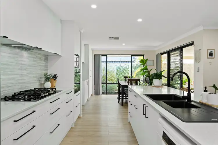 Sixth view of Homely house listing, 2 Argyle Fairway, Lakelands WA 6180