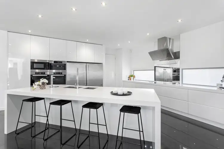 Fifth view of Homely house listing, 2 Cumberland Avenue, Balwyn North VIC 3104