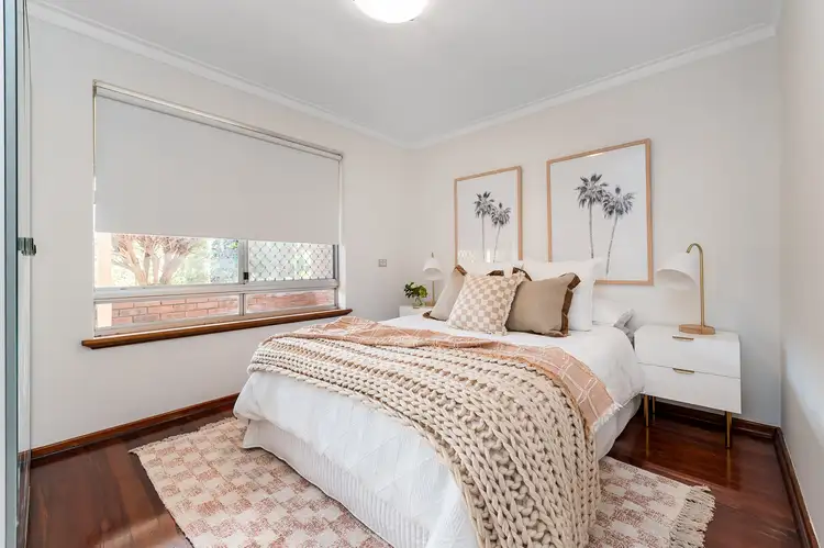 104 King William Street