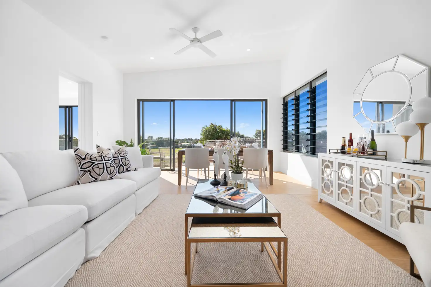 Main view of Homely apartment listing, 5/45 Milton Avenue, Paradise Point QLD 4216