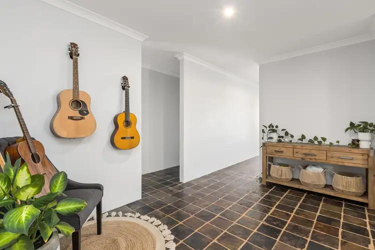 Fifth view of Homely house listing, 33 Belinda Avenue, Cloverdale WA 6105