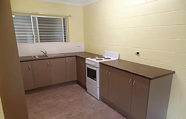 Second view of Homely unit listing, 8/8 Piccadilly Street, Hyde Park QLD 4812