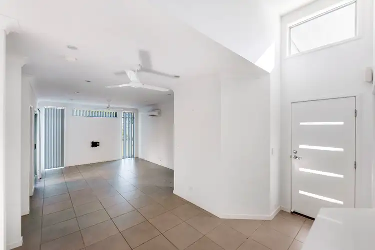 Third view of Homely unit listing, 5/16 Sapphire Place, Elanora QLD 4221