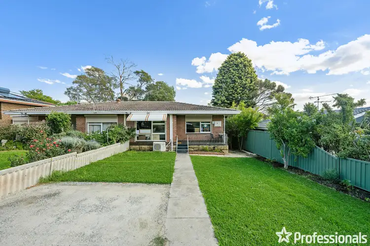 8b Thomas Street, Armadale WA 6112