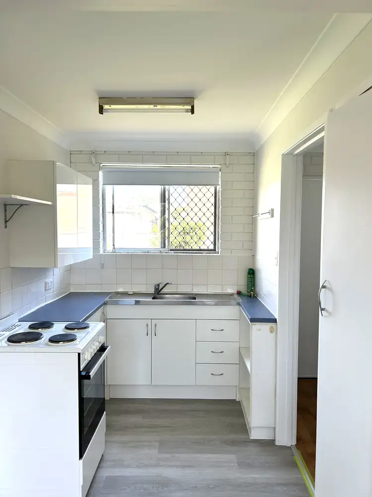 Fifth view of Homely unit listing, 3/33 Grant Street, Redcliffe QLD 4020